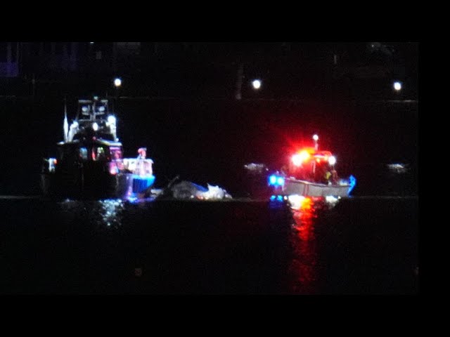 LIVE: 60-passenger jet, Black Hawk helicopter crash into Potomac River