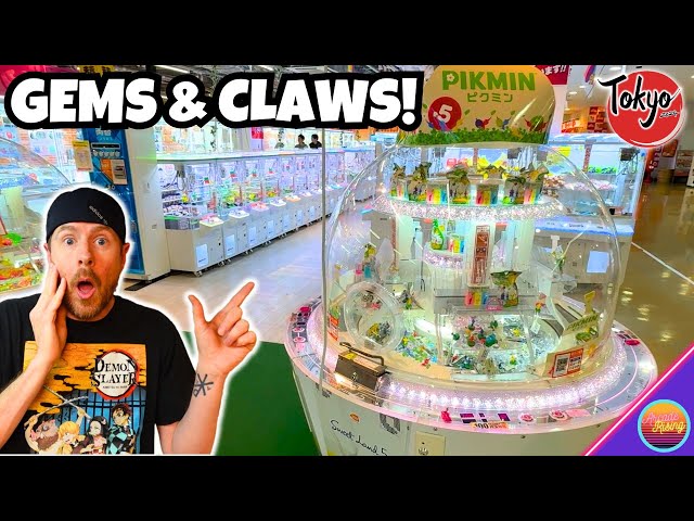 Gem Pushers & Claw Machines at the Biggest Arcade in Japan!