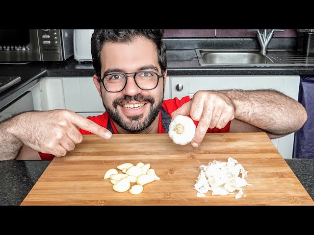 Peeling Garlic | اسهل طريقة لتقشير كمية كبيرة من الثوم و خزن الثوم لمدة سنة كاملة | شيف شاهين