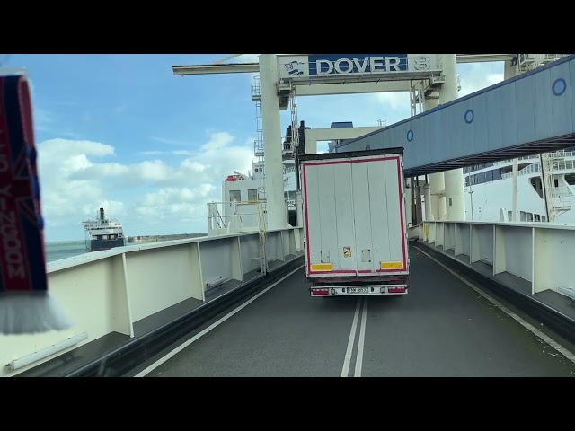 Long Distance Lorry Diaries. Trucking Life. Women in Transport