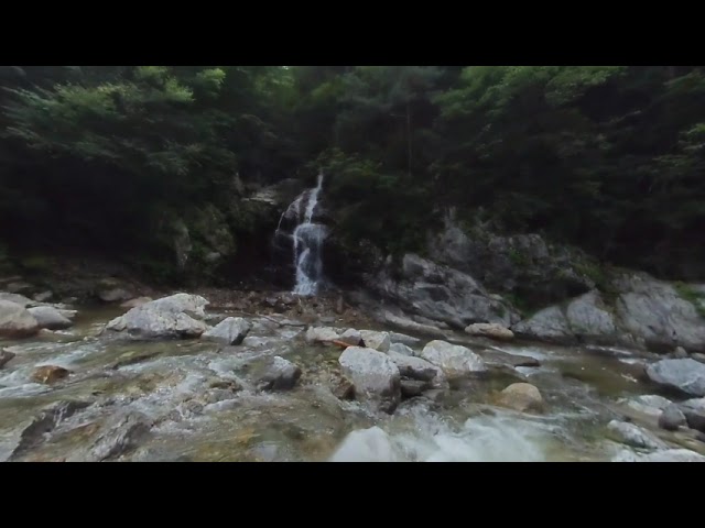 양양 미천골 상직폭포 한국여행  VR 180º 3D Yangyang Micheongol Sangjik Falls. Korea Trip VR 180 3D