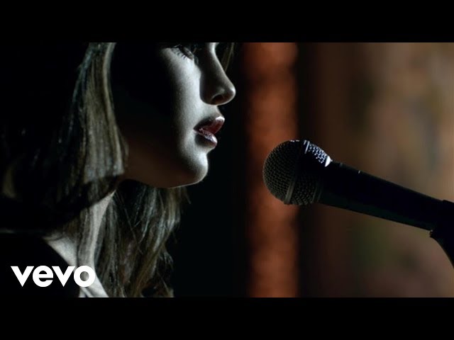 Selena Gomez - Same Old Love