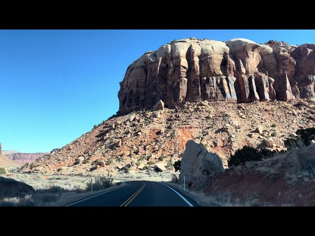 Beautiful landscape on the way to the Needles District