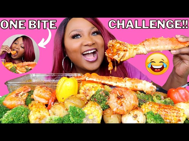 ONE BITE SEAFOOD BOIL MUKBANG CHALLENGE! KING CRAB, MEGA PRAWNS, LOBSTER TAILS 먹방 | QUEEN BEAST