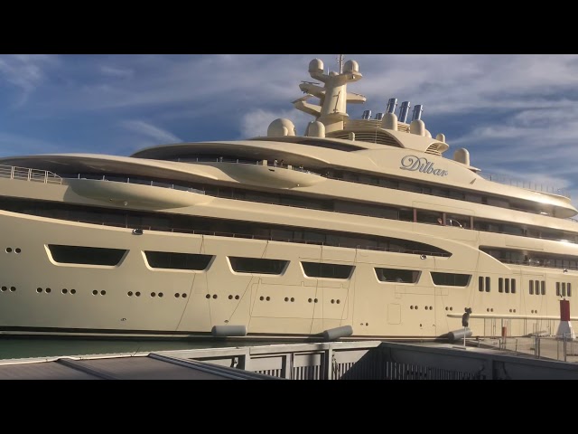 Dilbar yacht of Putin’s oligarch Alisher Usmanov docking in Barcelona 7 of January 2020