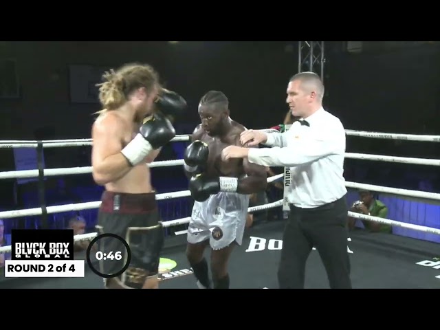 ZIGGY MCCAULEY vs ROBBIE CHAPMAN (FULL FIGHT BROUGHT TO YOU BY BLVCK BOX GLOBAL)