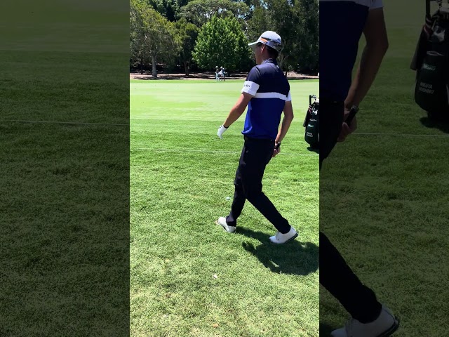 Rikuya Hoshino's amazing shot at the Australian Open #golf #golfswing