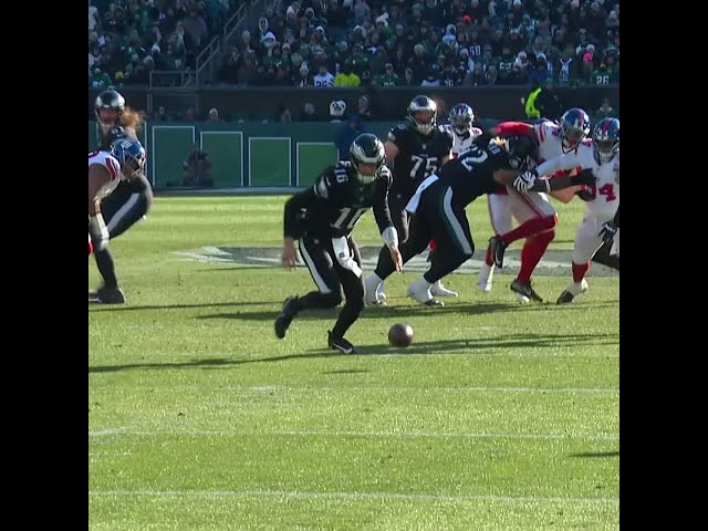 Nick Gates with a Fumble Recovery vs. New York Giants