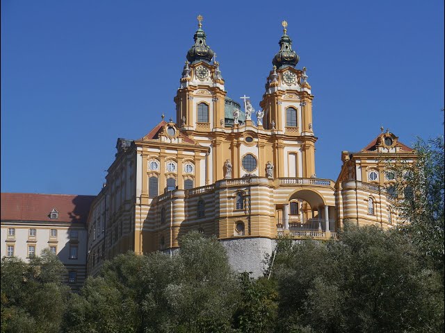 360 Video - Outside Melk Abbey, Austria