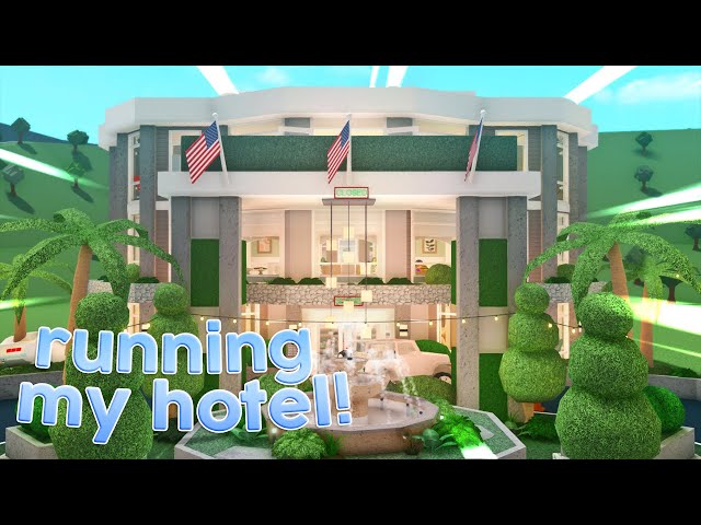 OPENING MY GRAND HOTEL IN BLOXBURG!