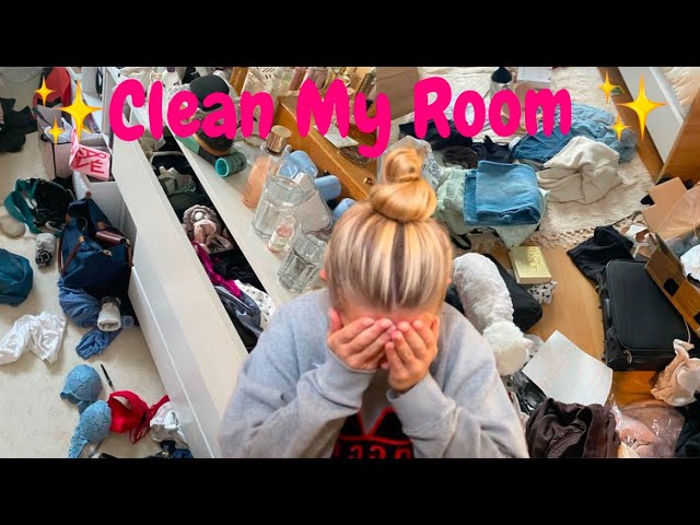 Clean My Messy Room With Me!!!!