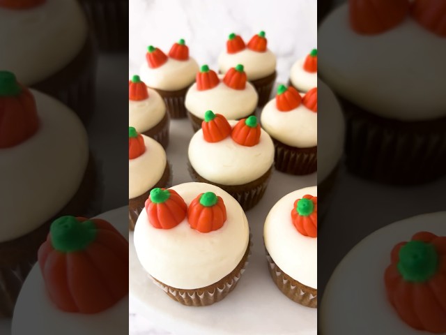 Easy Pumpkin Cupcakes With Cream Cheese Frosting