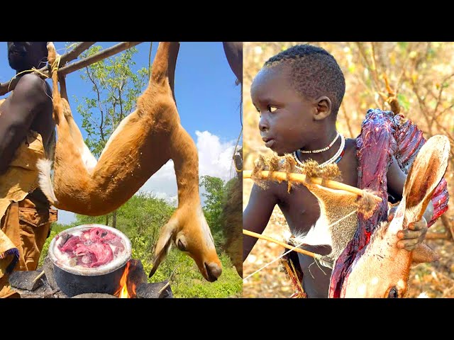 Its another day in Hadza Land ... BIG ANTELOPE ANIMAL HUNT with Hadzabe Tribe #hadzabetribe #hadzabe