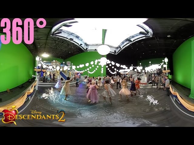 You and Me Part 2 BTS | 360° | Descendants 2