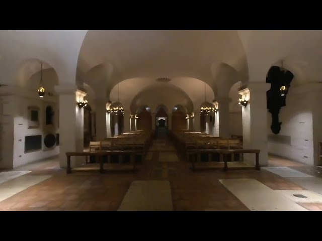 St. Paul's Cathedral - OBE Chapel Pews VR180