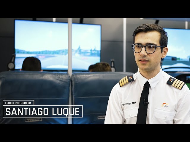 Santiago Luque | ONE AIR OPINION | Instructor de Vuelo FI (A)