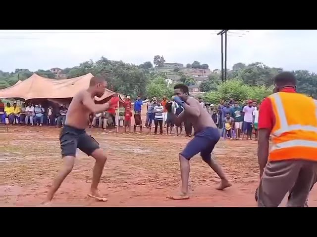 CHENGE vs BULLFIGHTER | Musangwe | Traditional Bade Knuckle | #boxing  #africa #combatsport #fight