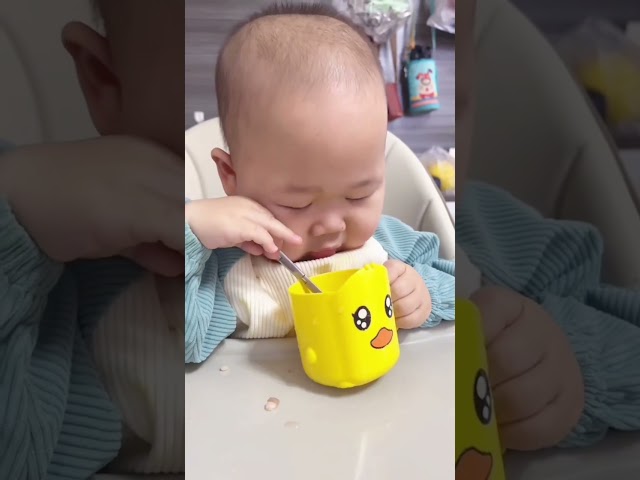 The Twins Grabbed The Spaghetti#baby #cute #funny #cutebaby #babylove #babyfever#twins #newborn#love