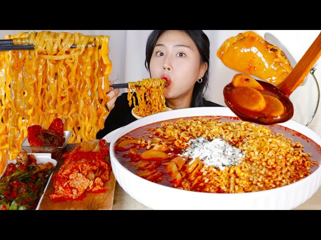 MUKBANG) 불닭볶음탕면 떡만두라면 맵치광이만두 먹방🔥 매운 라면 Spicy ramyunasmr real sound eating