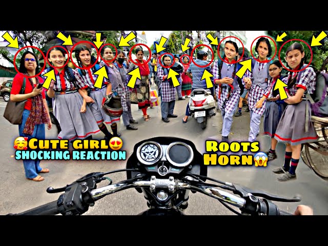 Cute Girl Reactions On Roots Horn 🔥 Public Reaction 😍 Splendor Modified