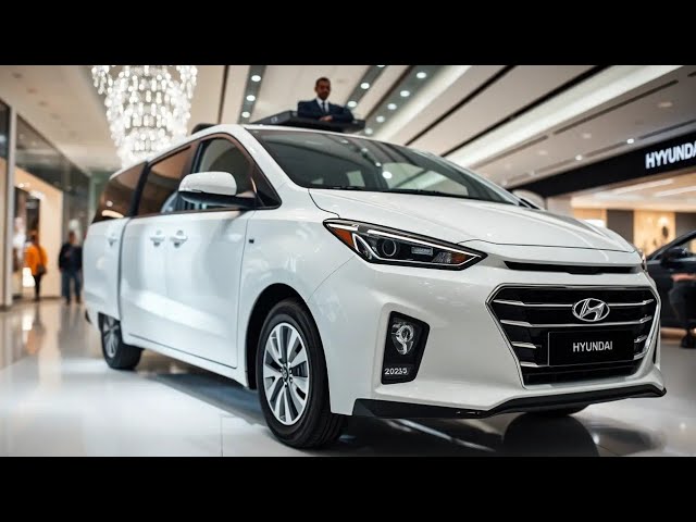 "2025 Hyundai Staria: The Ultimate Future-Ready MPV!"