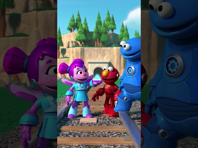 Mecha Builders Save the Train! #sesamestreet