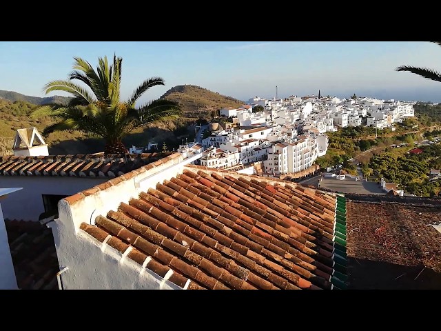 Pueblo Frigiliana Barrio Morisco Mudéjar calle Santo Cristo, miradores, camino Las Maquinillas, Mála