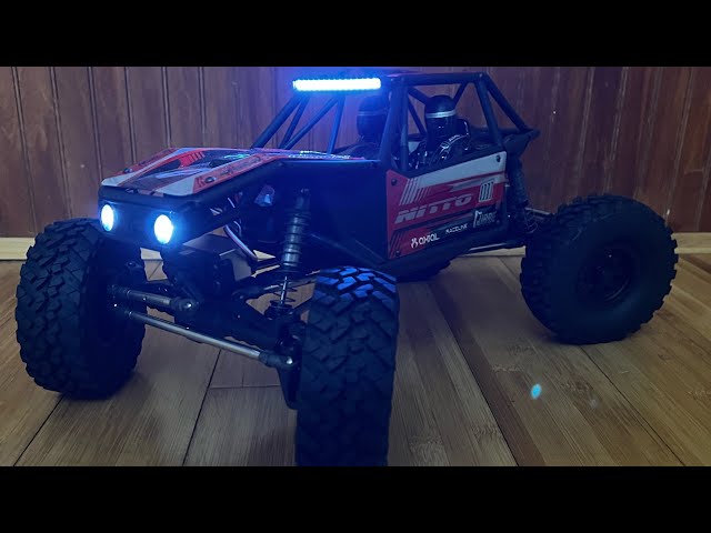 Axial Capra 1/10 scale 1.9 4X4 4WS RTR Rock Crawler unboxing and review!!