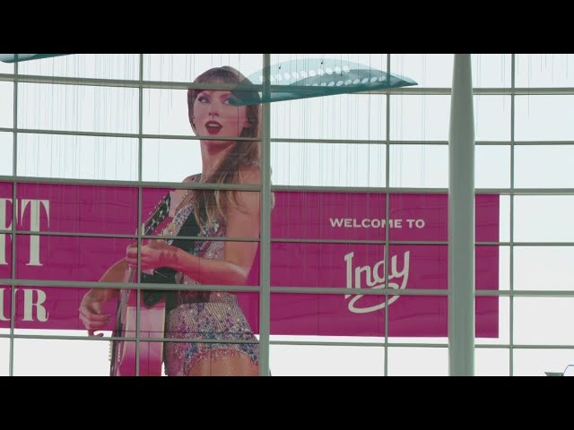 Thousands of Swifties arrive in downtown Indianapolis