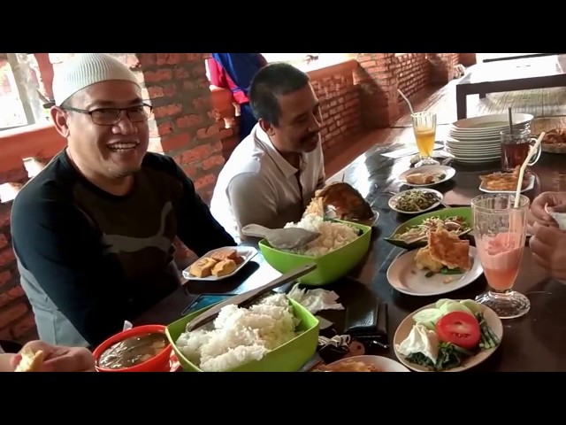 KULINER ENAK DI PONDOK LARAS DEPOK