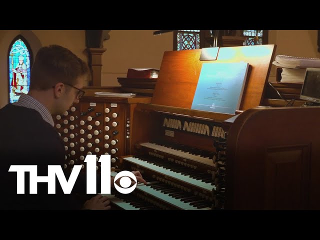 Little Rock organist commits to play 18 hours of Bach