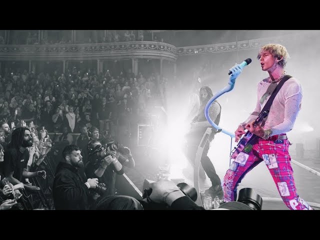 Machine Gun Kelly Emo Girl Live - Leeds 2022