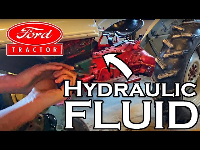 Ford 8N Tractor 🛢️ Changing Transmission Hydraulic Fluid