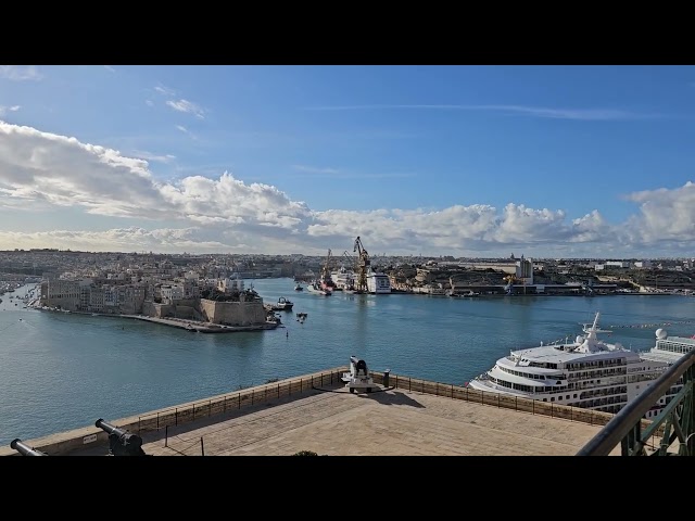 Grand Harbour in Valletta in WW2.