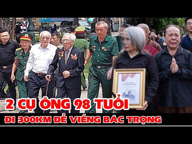 2 Cụ Ông Đi 300km Về Sài Gòn Để Viếng Cố TBT Nguyễn Phú Trọng | Hai Phong Blog