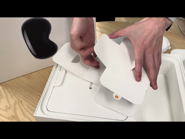 Apple Vision Pro 開封動画