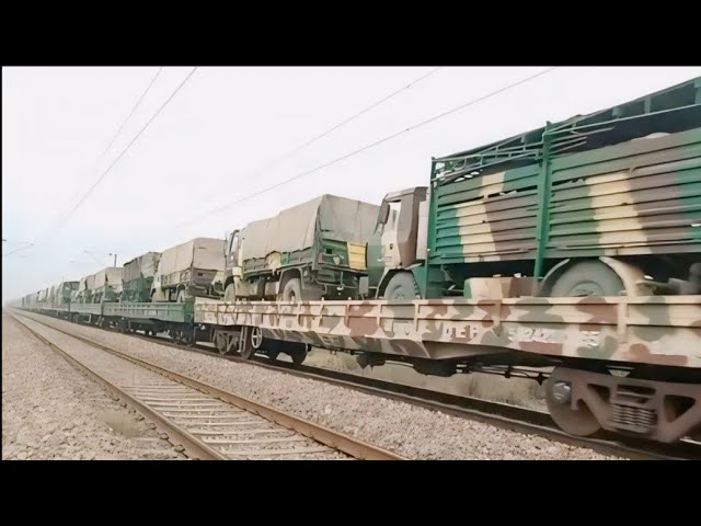 MILITARY TRAIN| INDIAN ARMY train with trucks and VEHICLE'S ro ro army train Indian railways