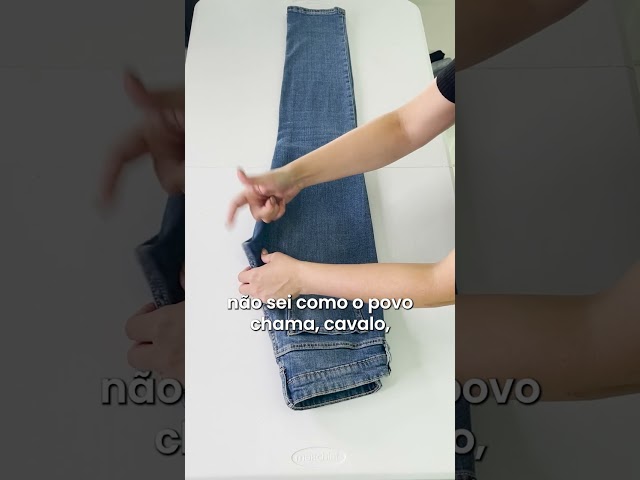 36/365: COMO DOBRAR SUAS CALÇAS JEANS EM SEGUNDOS 😙 - PARTE 2 #shorts