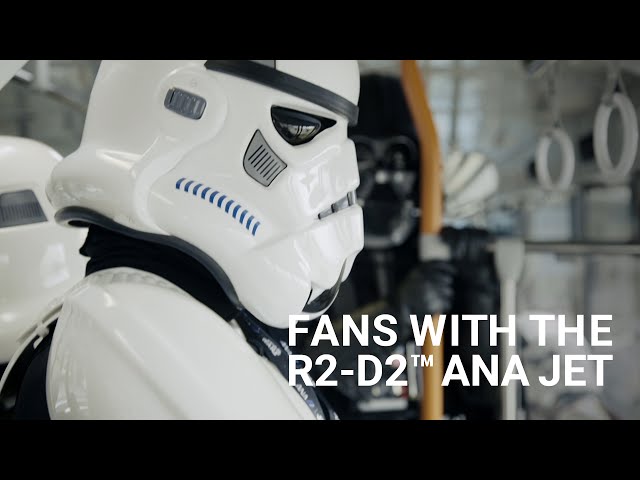 Fans with the R2-D2™ ANA JET