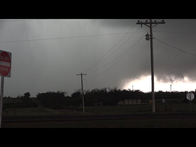 Large, Rain-Wrapped Tornado near Elk City, OK (4K) - May 16, 2017