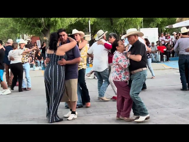 BAILES 2024 en mi ciudad anahuac Chihuahua!!