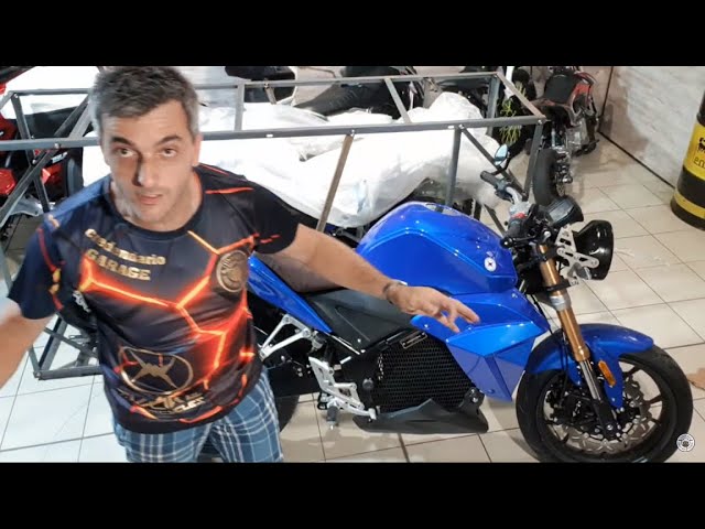 DIRETTA DAL CREDENDARIO GARAGE ARRIVA LA MOTO ELETTRICA EVOKE LE PRIME IN ITALIA E LE HO IOOOOOOOOOO