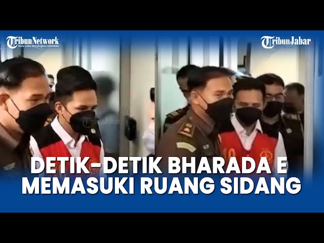 DETIK-DETIK Bharada E Memasuki PN Jaksel, Sidang Perdana Kasus Pembunuhan Brigadir J