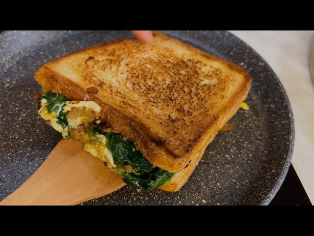 How To Make One Pan Spinach Egg Toast! Easy & Delicious Omelette Sandwich Recipe