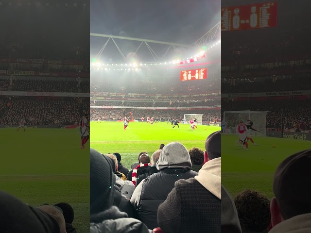 Arsenal winning a corner V Villa #arsenal #coyg #havertz #saka #ødegaard #matchdayexperience #match