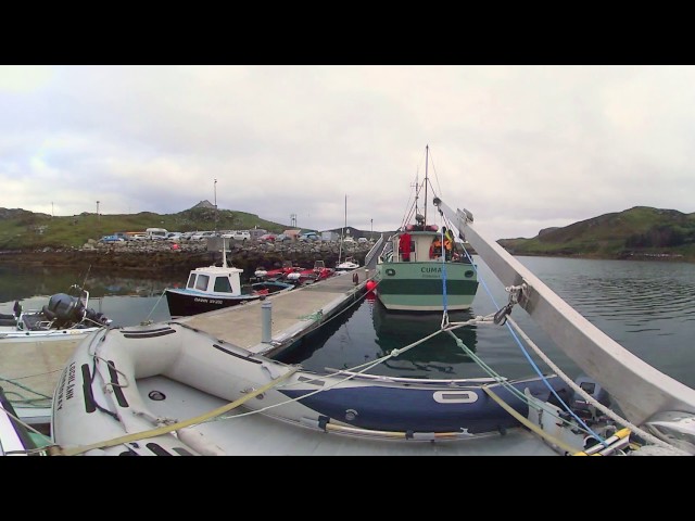 All Aboard! Early morning departure for St Kilda with Seatrek