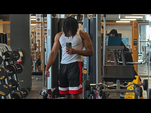 arms & shoulders + explosive leg workout