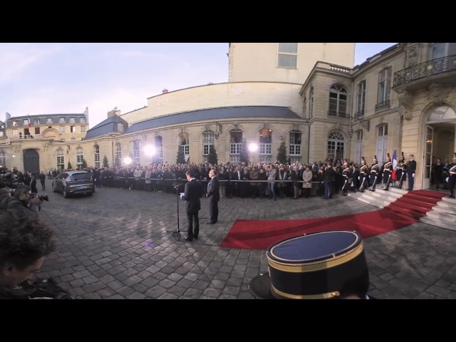 360 VIDEO / France: Valls transfers PM power to Bernard Cazeneuve