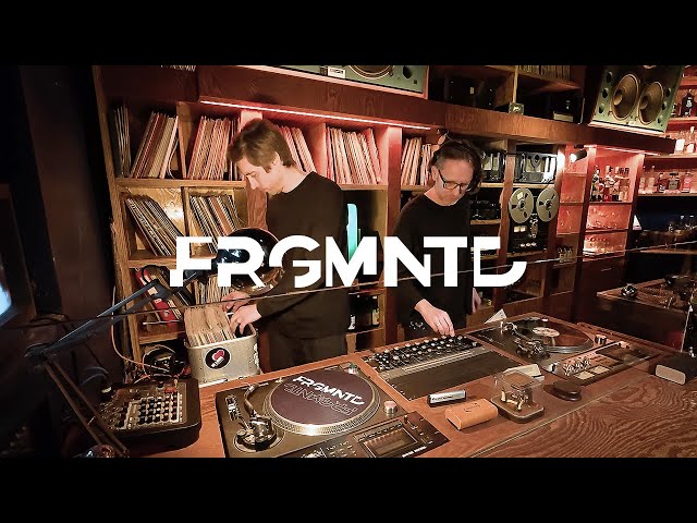 Trip-Hop, Downtempo, Chill Music, Broken Beat Vinyl Mix by Fragmented Beats @ Fonoteca Listening Bar