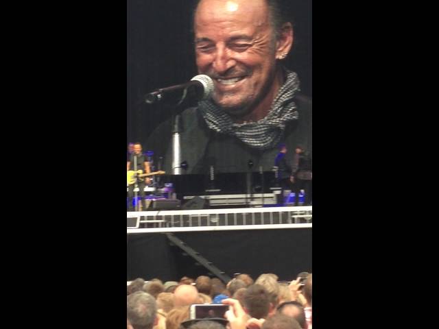 Bruce Springsteen Ullevi Gothenburg 25.6.2016 Save My Love + intro